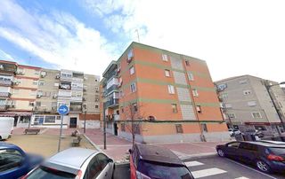 Piso en venta en Reyes en Parla