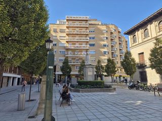 Oficina en venta en Casco Antiguo en Huesca