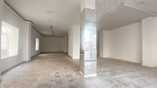 Local comercial en venta en Totana