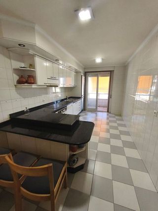 Piso en venta en Universidad en Ourense