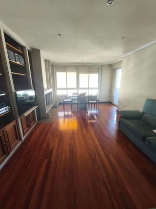 Piso en venta en Universidad en Ourense