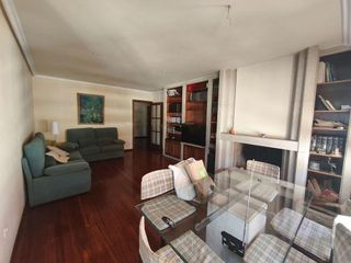 Piso en venta en Universidad en Ourense