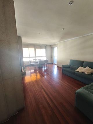 Piso en venta en Universidad en Ourense