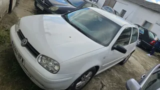 Volkswagen Golf 2000