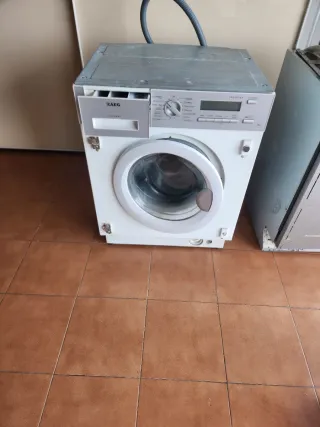 Lavadora Integrada en mueble cocina AEG Lavamat