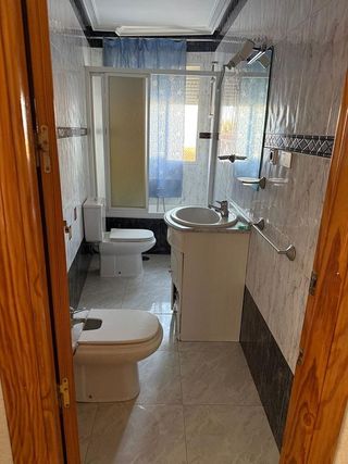 Casa adosada en venta en Ctra. Circunvalación - La Magdalena en Jaén