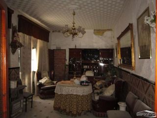 Casa adosada en venta en Lucena