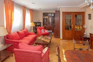 Casa adosada en venta en Centro en Cáceres