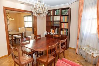 Casa adosada en venta en Centro en Cáceres