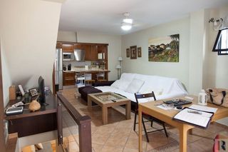 Casa pareada en venta en Playamar en Torremolinos