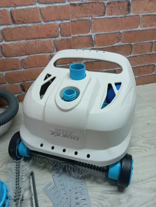 Limpiafondos Intex ZX300 Piscina