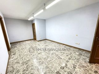 Oficina en alquiler en Plaza España - Villa Pilar - Reyes Católicos - Vadillos en Burgos
