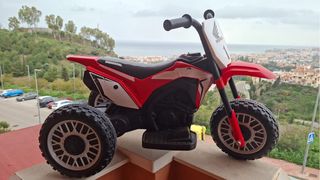 Moto Eléctrica Infantil Honda Roja y Blanca