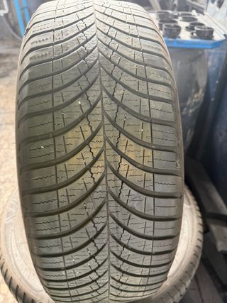 Ruedas Goodyear 215/60/17 100V 4 Estaciones
