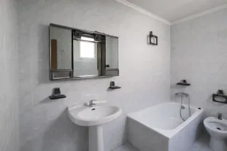 Piso a reformar en Sax. Excelente ubicación