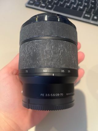 Objetivo Sony E 28-70mm f/3.5-5.6 OSS