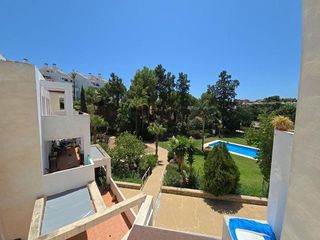 Piso en venta en Torrequebrada en Benalmádena