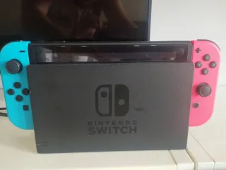Nintendo Switch Azul y Rojo