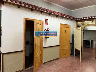 Local comercial en venta en Novelda