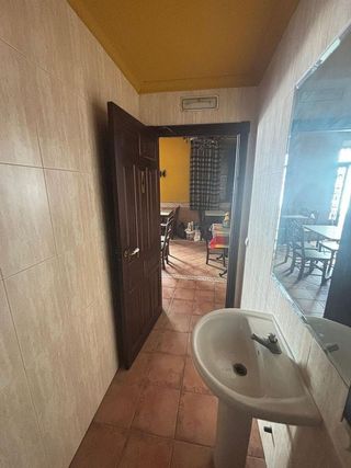 Local comercial en venta en Valdepeñas