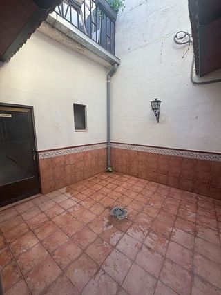 Local comercial en venta en Valdepeñas