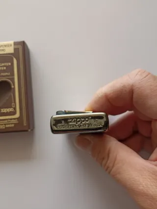 Dispenser di pietra Zippo esclusivo del Giappone