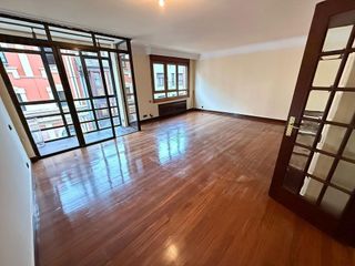 Piso en venta en Zona Teatro Campoamor en Oviedo