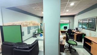 Local comercial en venta en El Llano en Gijón