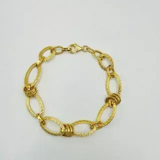 Pulsera de eslabones dorados