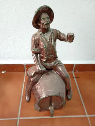 Figura Bronce Antigua Hombre con Copa