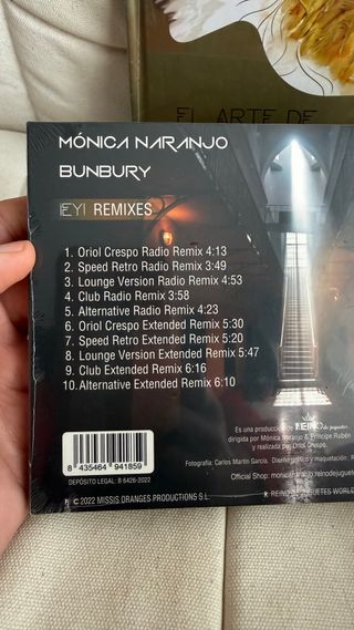 Lote MN Mónica Naranjo: Libro, CD, DVD, cassette