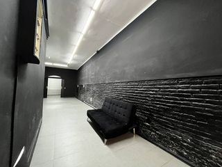 Local comercial en alquiler en Sant Adrià de Besos