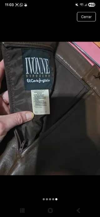 Falda midi de piel marrón