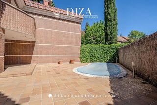 Chalet en alquiler en La Florida - El Plantío en Madrid