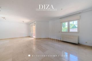 Chalet en alquiler en La Florida - El Plantío en Madrid