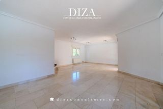 Chalet en alquiler en La Florida - El Plantío en Madrid