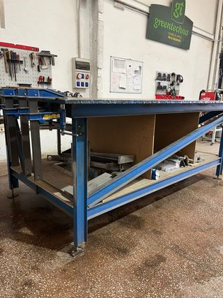 Mesa de trabajo robusta