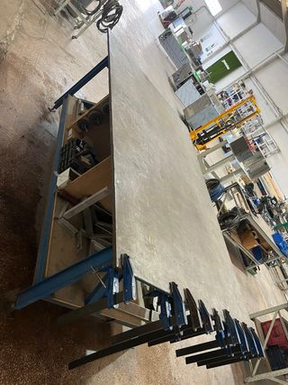 Mesa de trabajo robusta