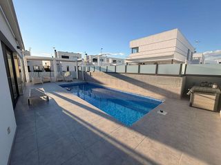 Chalet en venta en Dolores