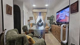 Casa adosada en venta en Gelves