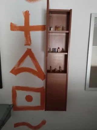 Mueble de baño de madera