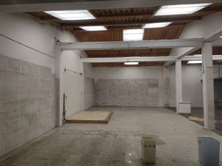 Local comercial en alquiler en Carballo