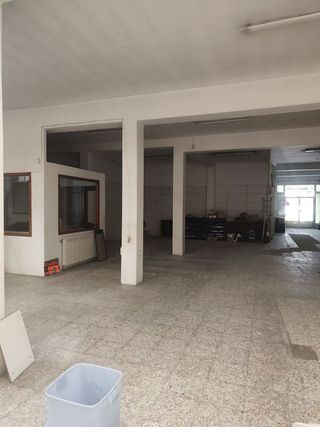 Local comercial en alquiler en Carballo