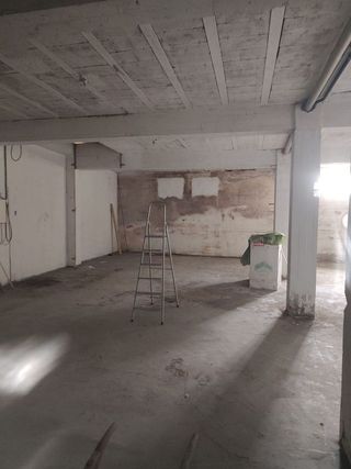 Local comercial en alquiler en Carballo