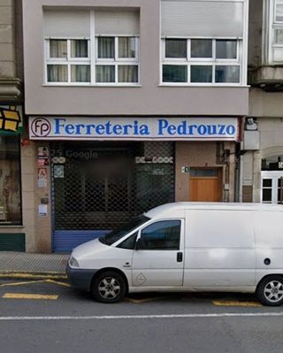 Local comercial en alquiler en Carballo