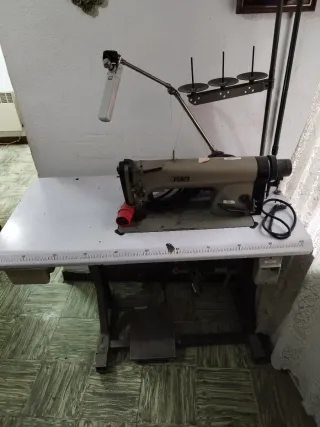 Máquina de coser industrial Pfaff