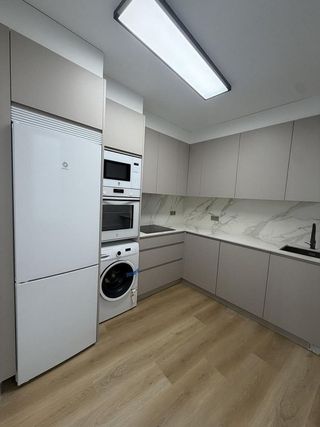 Piso en alquiler en Ensanche en Coruña (A)