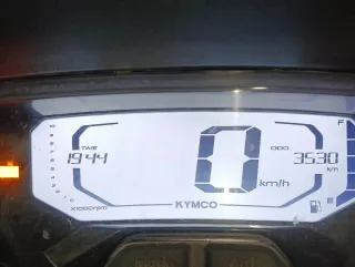 Se hacen portes de paquetes pequeños en moto