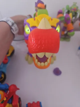 Lote Superthings Dinosaurios  25 e sonido y luz