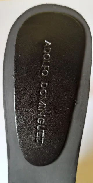 Zapatos Adolfo Domínguez negros